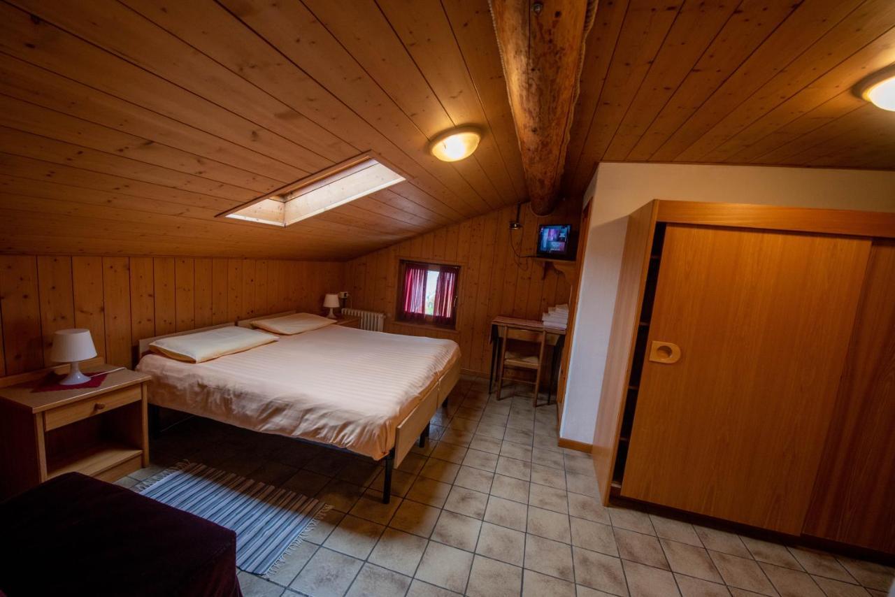 Hotel Eira ボルミオ エクステリア 写真